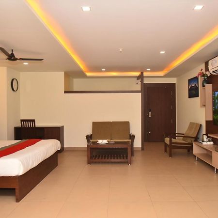 M R Residency Dharwad. Apartman Kültér fotó