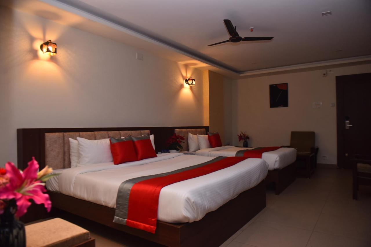 M R Residency Dharwad. Apartman Kültér fotó