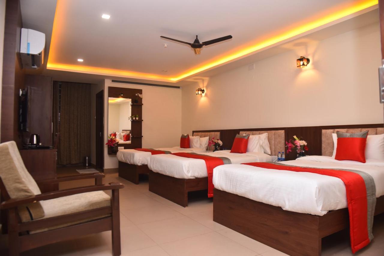 M R Residency Dharwad. Apartman Kültér fotó