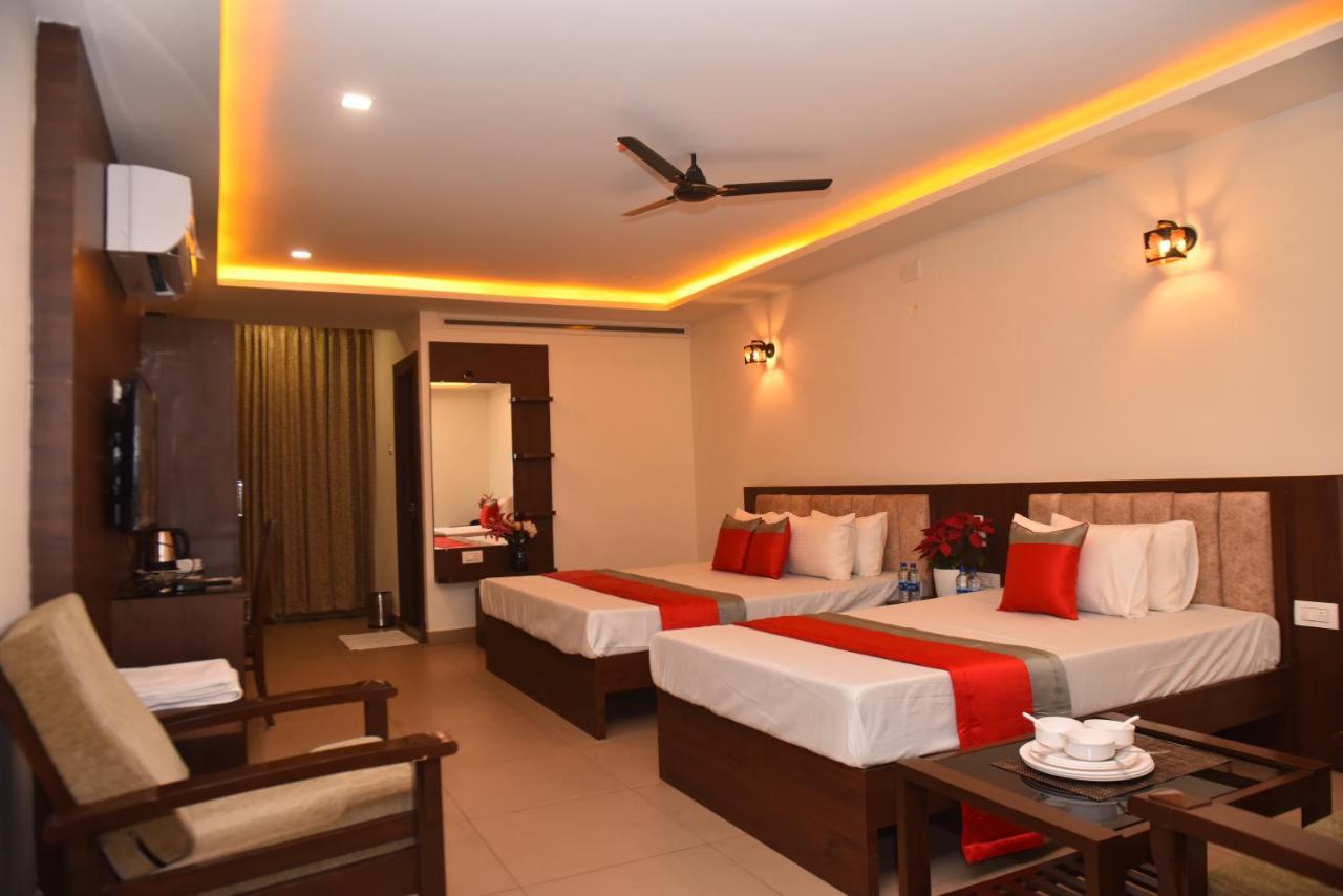 M R Residency Dharwad. Apartman Kültér fotó