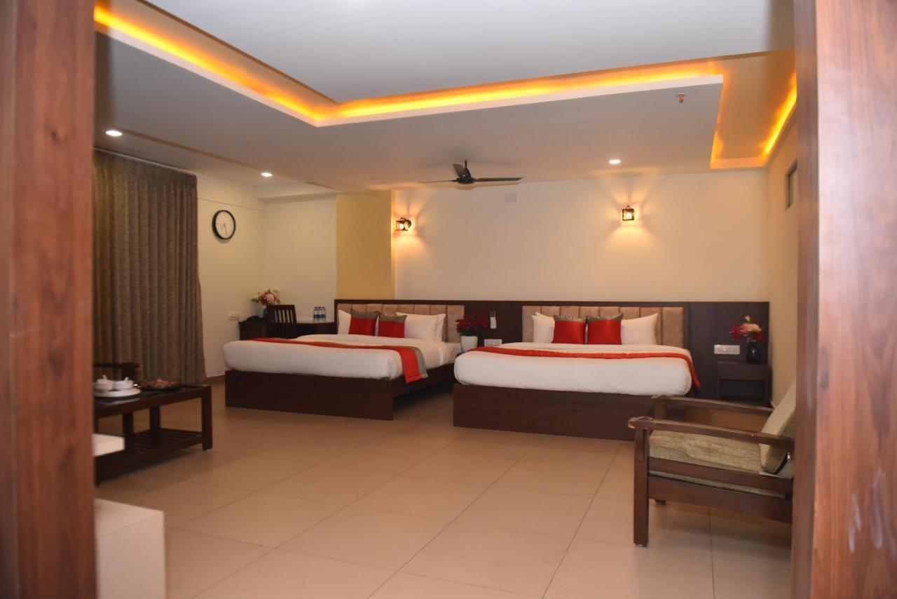 M R Residency Dharwad. Apartman Kültér fotó