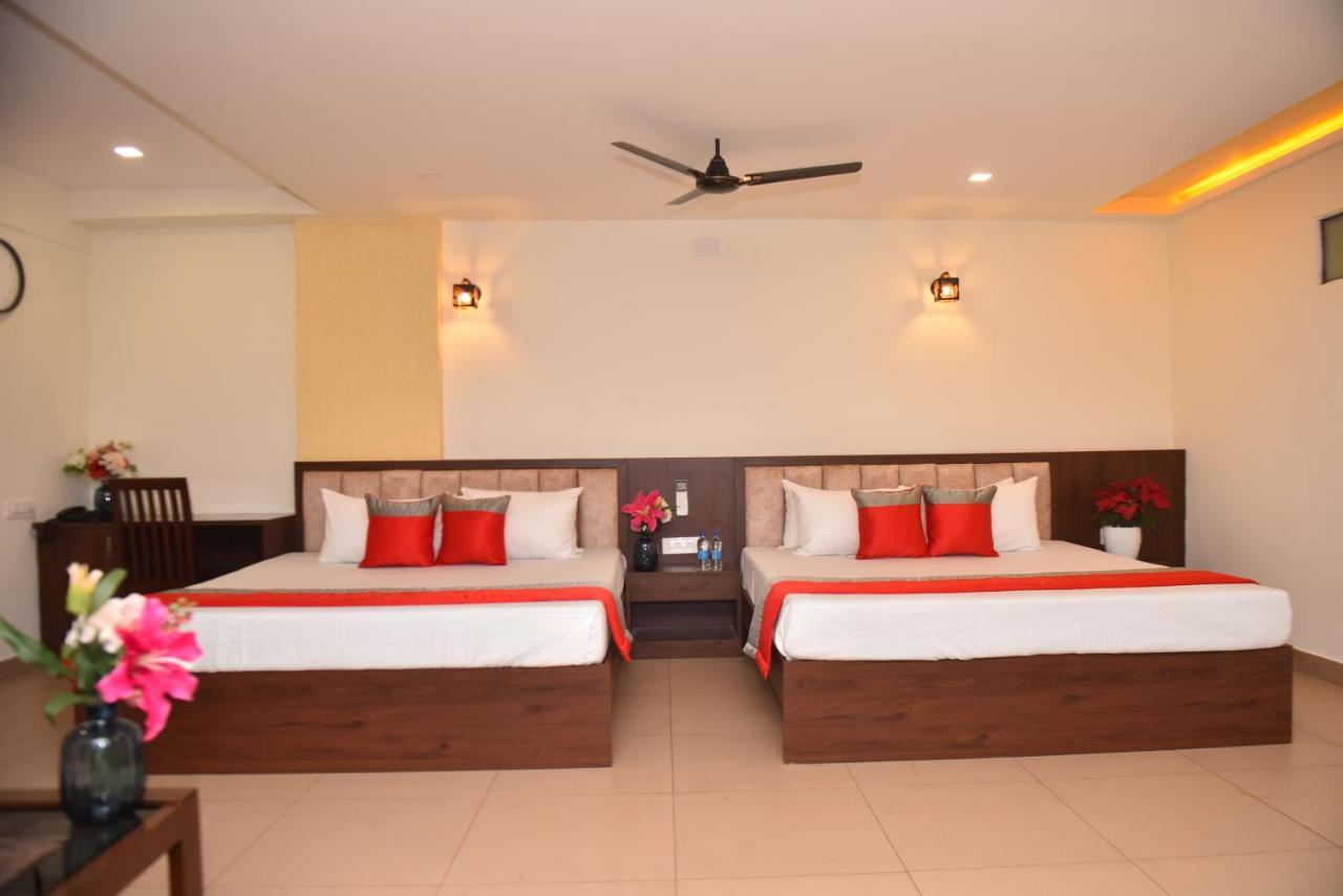 M R Residency Dharwad. Apartman Kültér fotó