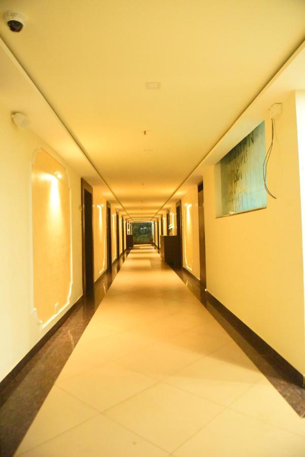M R Residency Dharwad. Apartman Kültér fotó