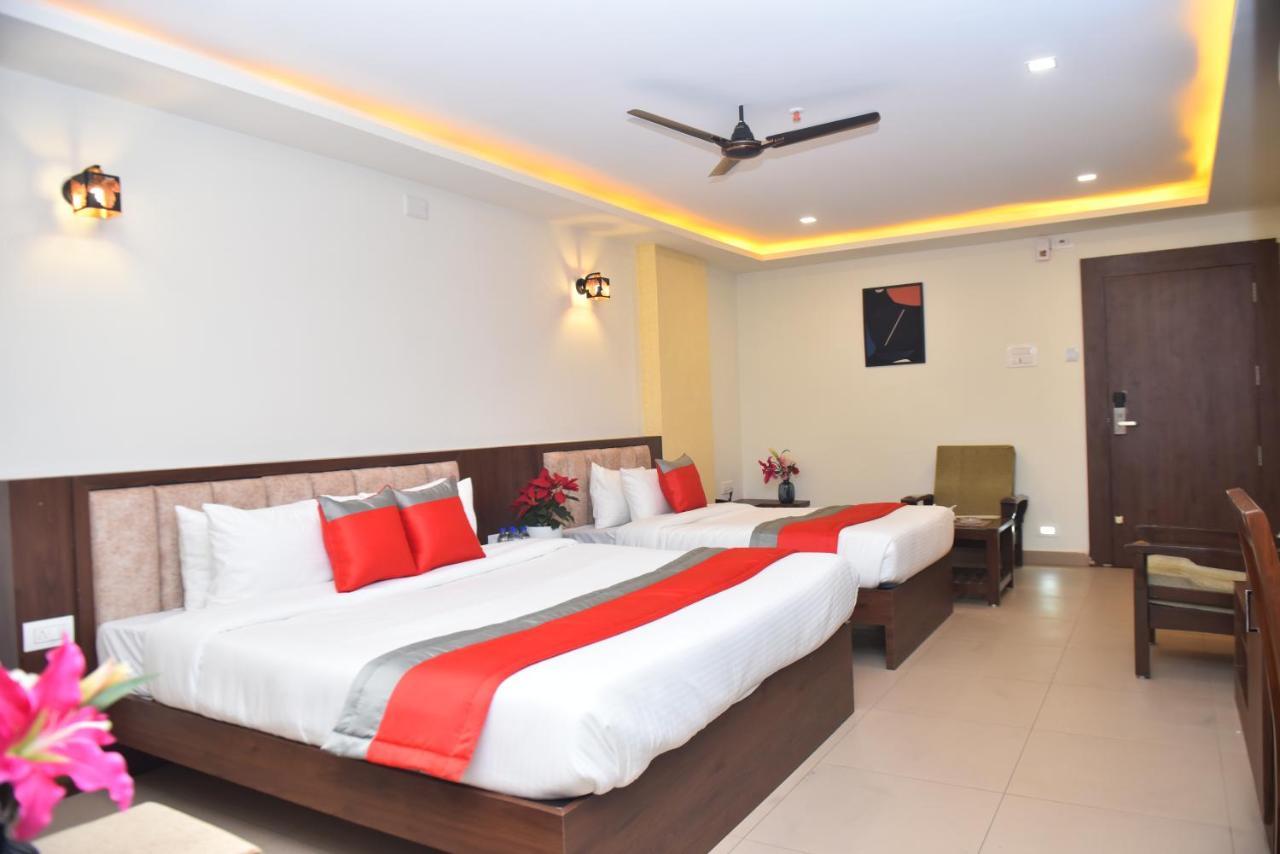 M R Residency Dharwad. Apartman Kültér fotó