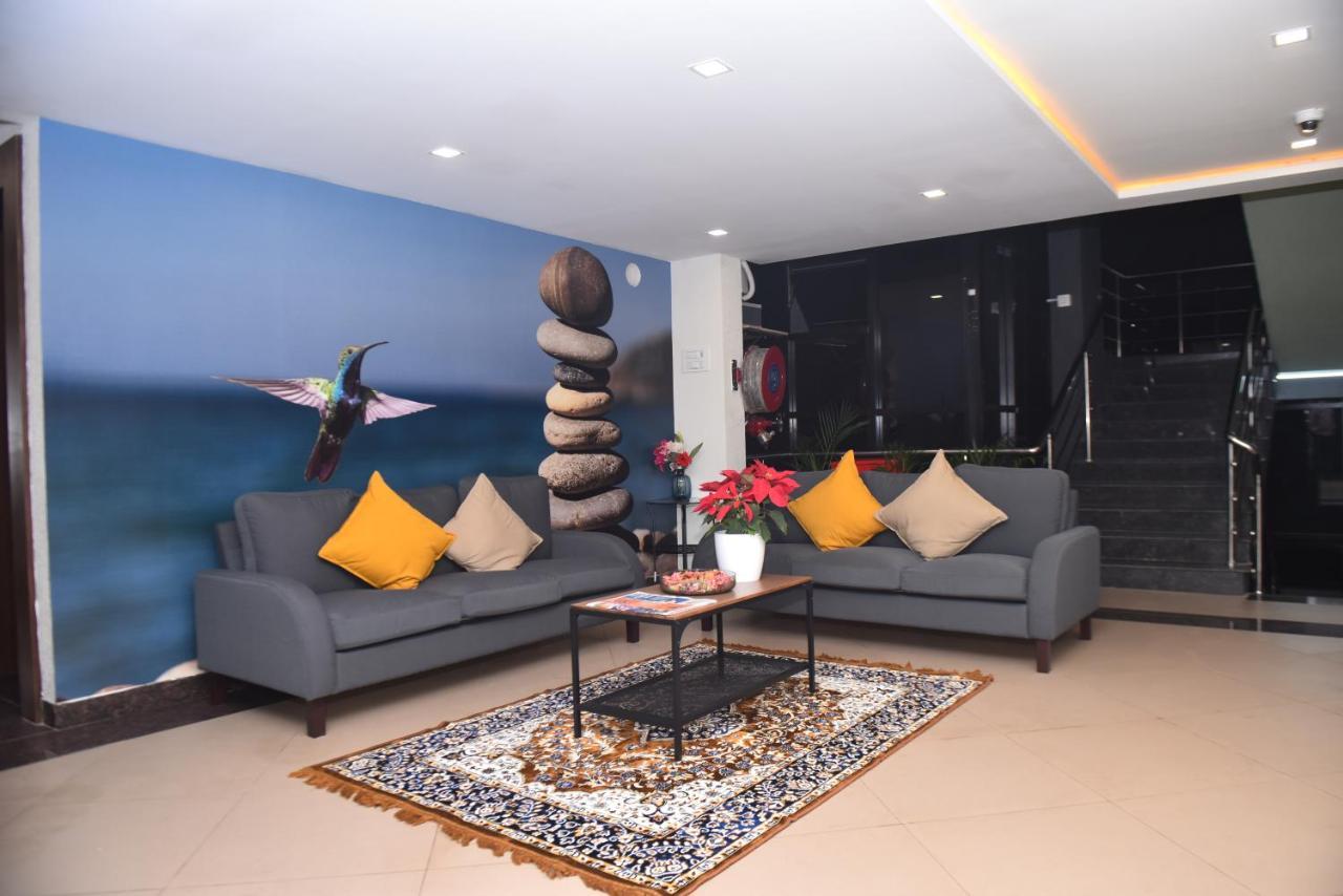 M R Residency Dharwad. Apartman Kültér fotó