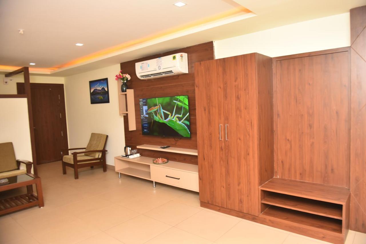 M R Residency Dharwad. Apartman Kültér fotó