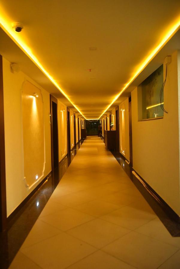 M R Residency Dharwad. Apartman Kültér fotó