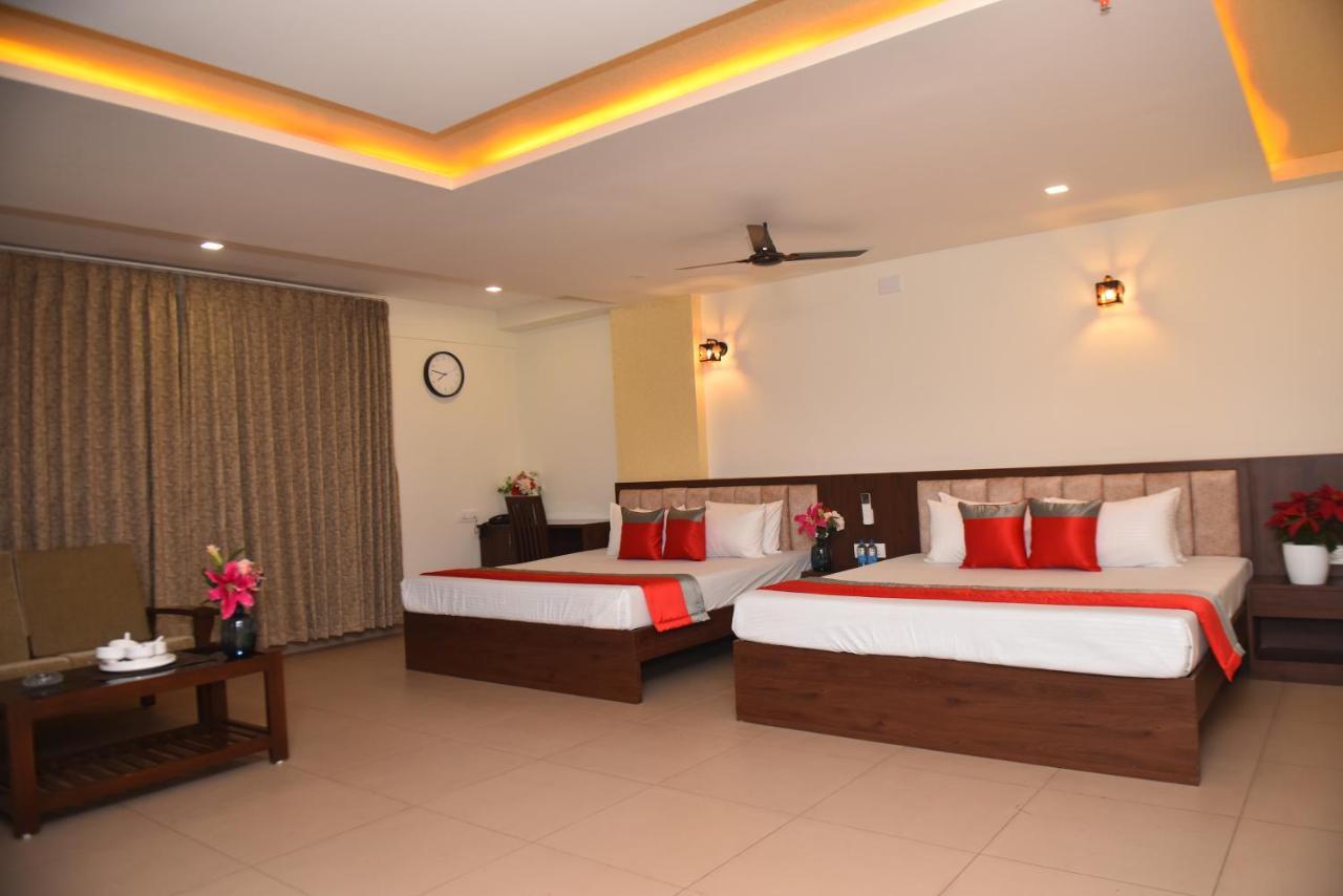 M R Residency Dharwad. Apartman Kültér fotó