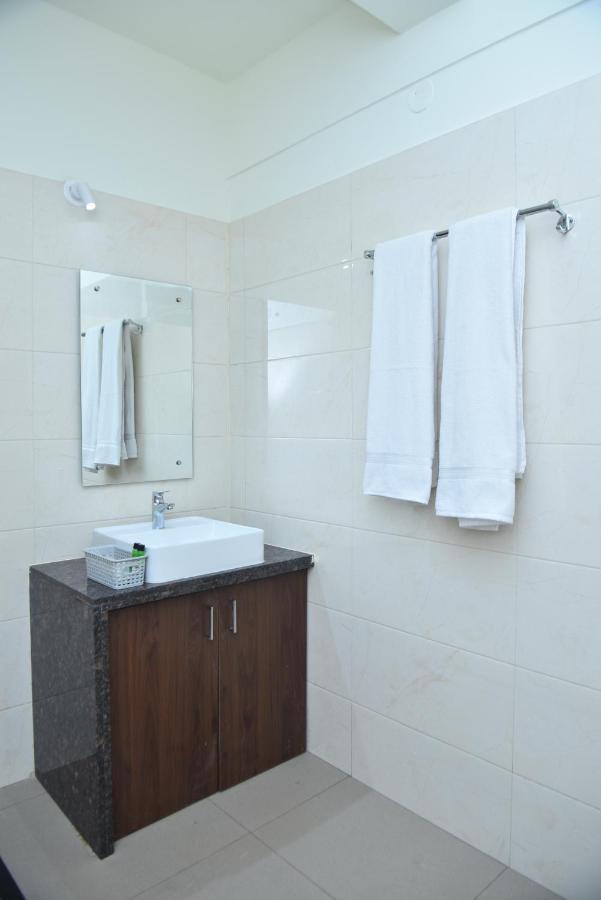 M R Residency Dharwad. Apartman Kültér fotó
